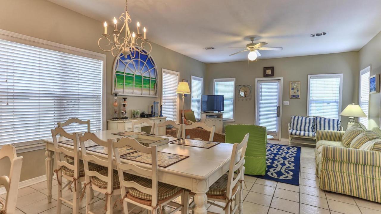Biglows Bungalow - About A Quarter Mile To Private Neighborhood Beach Access, Pet Friendly, Community Pool Destin Exterior foto