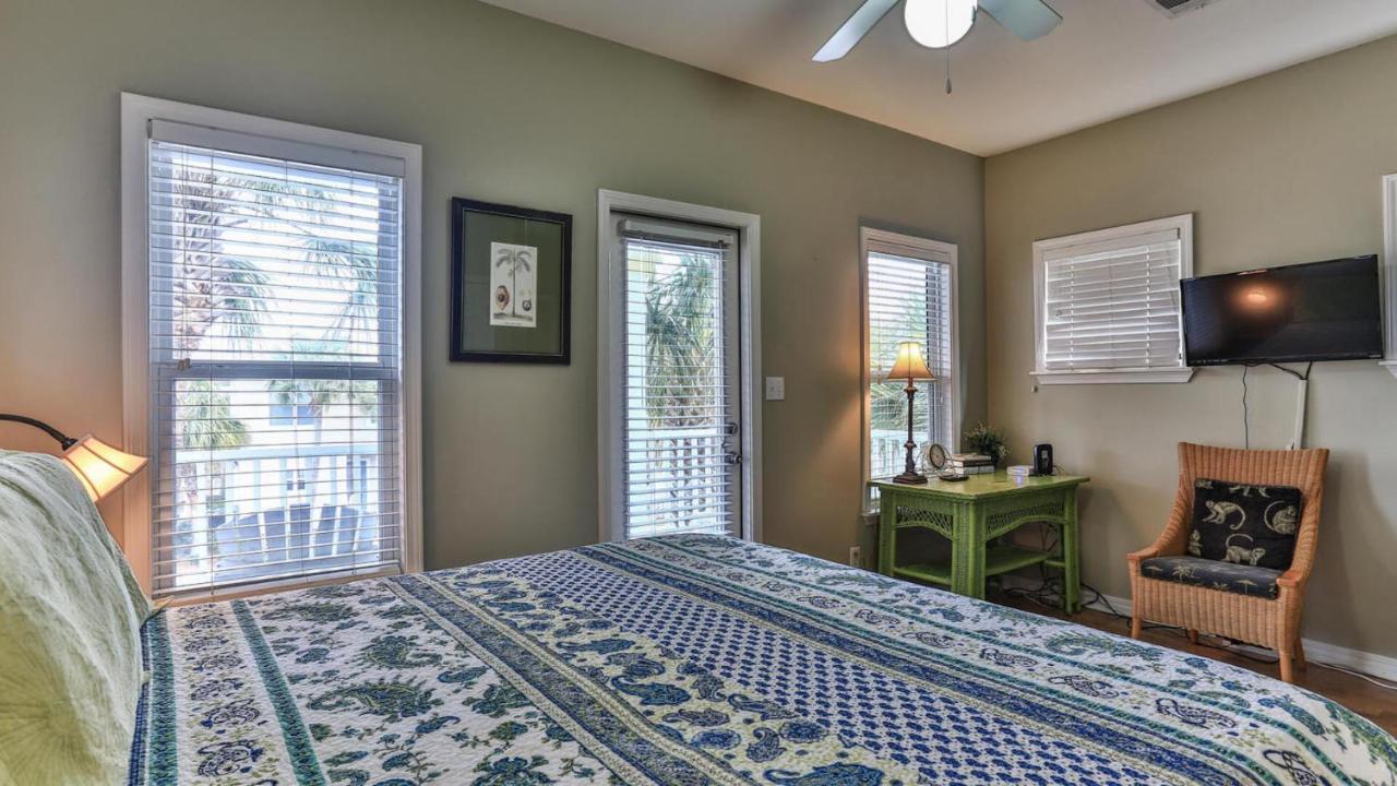 Biglows Bungalow - About A Quarter Mile To Private Neighborhood Beach Access, Pet Friendly, Community Pool Destin Exterior foto