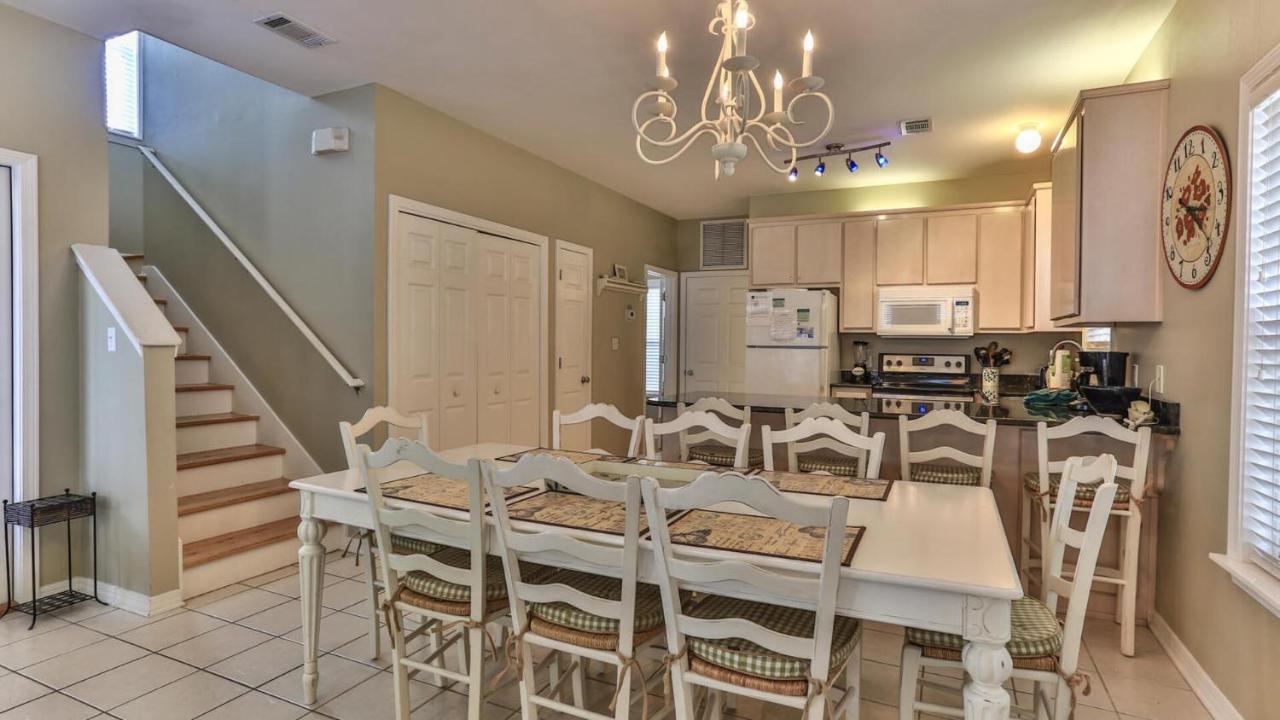 Villa Biglows Bungalow - About A Quarter Mile To Private Neighborhood Beach Access, Pet Friendly, Community Pool Destin Exterior foto